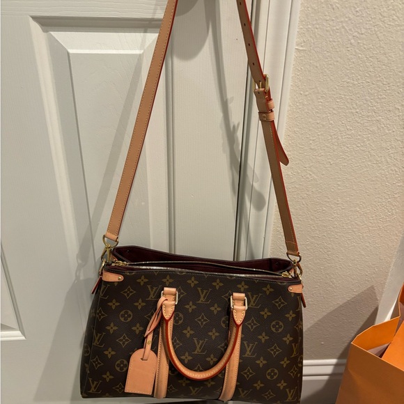 Louis Vuitton Monogram Soufflot Handbag - Picture 7 of 7